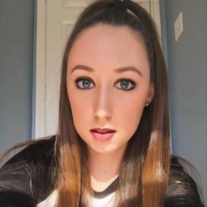 Meet your Posher, Holly